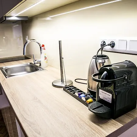 Luxurious - Na Porici 44 * Prague
