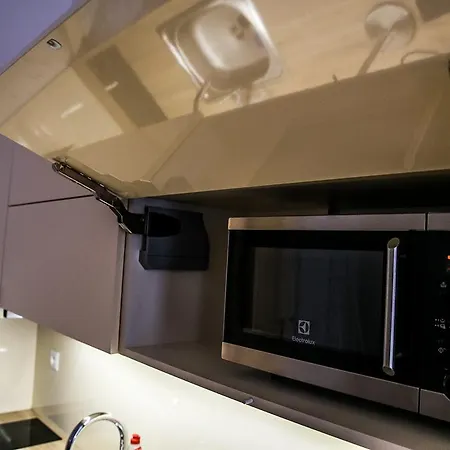 Luxurious - Na Porici 44 Praga