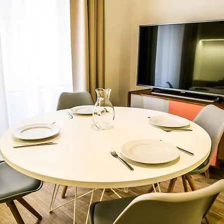 Apartment Luxurious - Na Porici 44